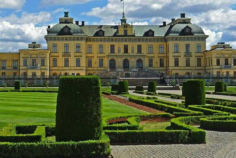 Drottningholm Sarayı Nerededir?