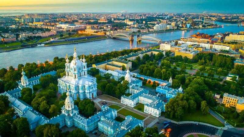 St. Petersburg'da Dil Eğitimi İmkanları Nasıldır?